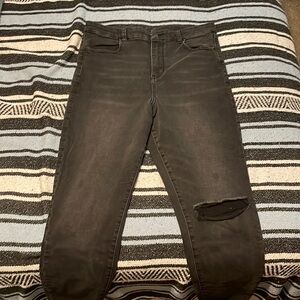 American Eagle black skinny jeans size 16